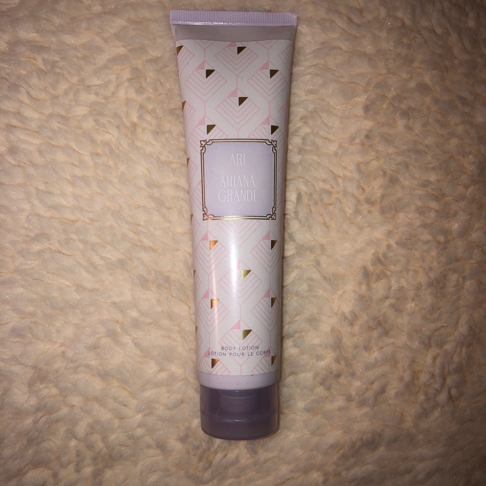 Ariana grande body lotion